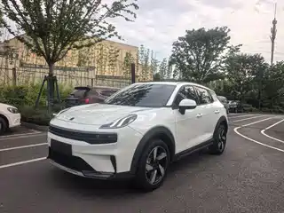 Lynk & Co 06 EM-P 2021