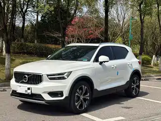 Volvo XC40 2022