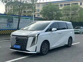 GAC Trumpchi M8 2023