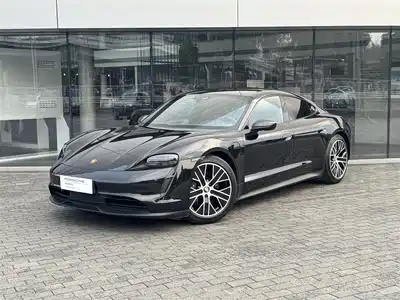 Porsche Taycan 2021