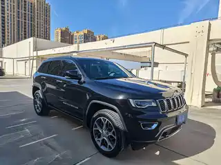 Jeep Grand Cherokee (Import) 2021