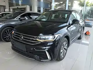 Volkswagen Tiguan L PHEV 2022