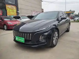 Hongqi E-QM5 2023