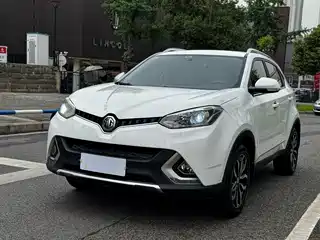 MG Roewe RX5 2016