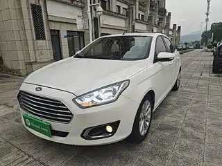 Ford Escort 2014