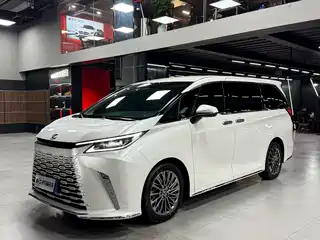 Lexus Lexus LM 2025
