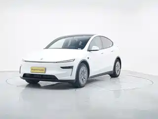 Tesla Model Y L 2025