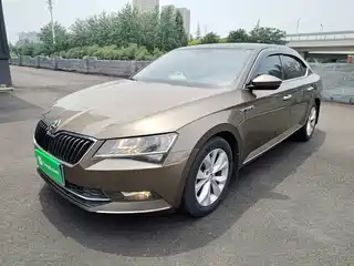 Škoda Superb 2017