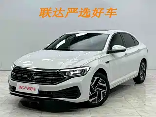 Volkswagen Sagitar 2022