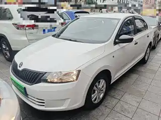 Škoda Rapid 2015