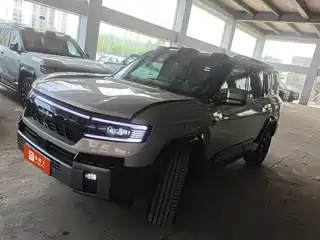 Fang Cheng Bao Leopard 8 2024