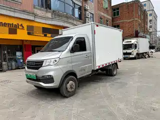 SRM Xinyuan Xinyuan T2S EV 2021