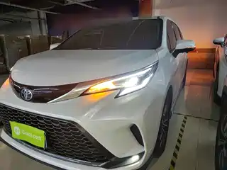 Toyota Granvia 2023