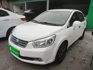 Venucia D50 2015