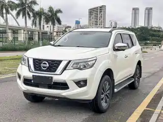 Nissan Terra 2018