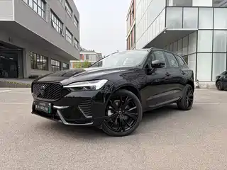 Volvo XC60 Plug-in Hybrid 2025