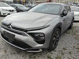 Citroën Versailles C5 X 2024