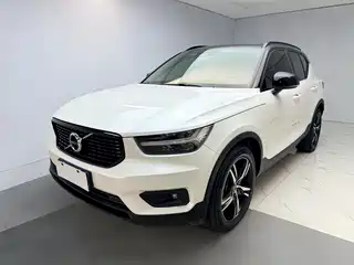 Volvo XC40 2021