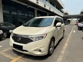 Nissan Quest 2015