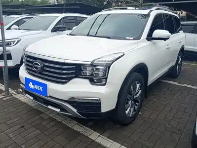 GAC Trumpchi GS8 2016