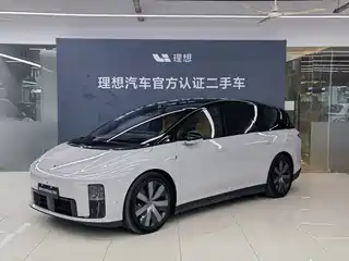Li Auto Li i8 2025