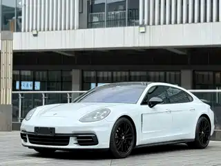 Porsche Panamera 2018