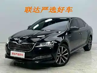 Škoda Superb 2023