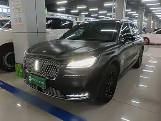 Lincoln Adventurer 2020