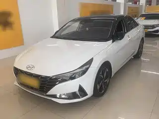 Hyundai Elantra 2023