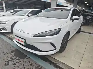 BYD Hai Bao 05 DM-i 2025