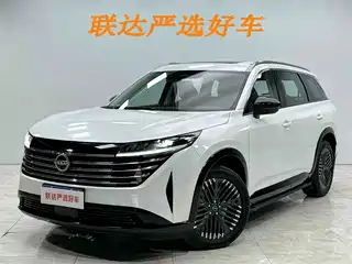 Nissan Terra 2024