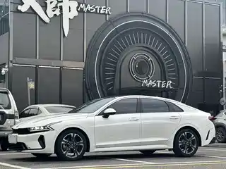 Kia K5 2021