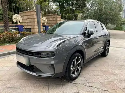 Lynk & Co 01 2022
