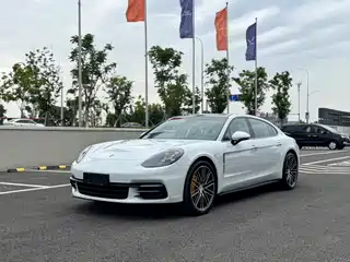 Porsche Panamera 2020