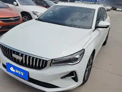 Geely Emgrand 2025