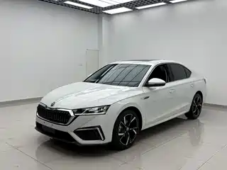 Škoda Octavia 2023