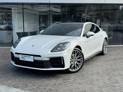 Porsche Panamera 2024