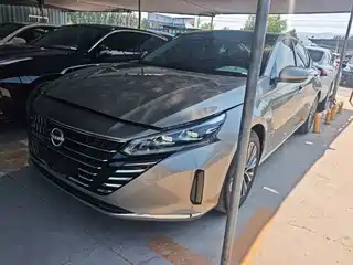 Nissan Teana 2023