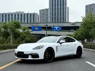 Porsche Panamera 2019