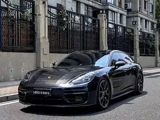 Porsche Panamera 2022
