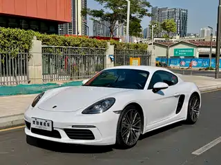 Porsche 718 2016