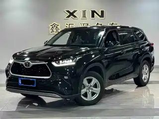 Toyota Highlander 2025