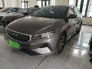 Geely Emgrand 2023
