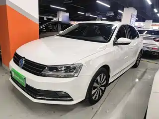 Volkswagen Sagitar 2016