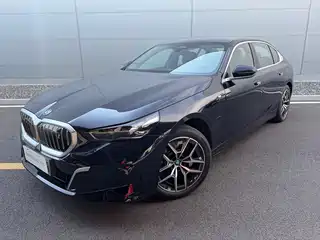 BMW BMW i5 2024