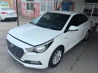 Hyundai Hyundai Verna 2016