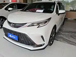Toyota Granvia 2024