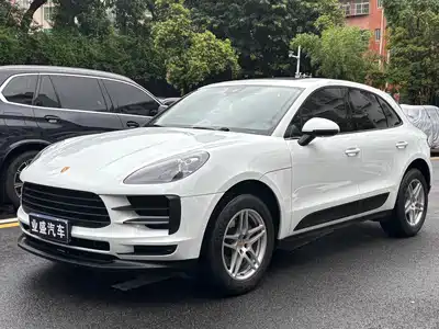 Porsche Macan 2021