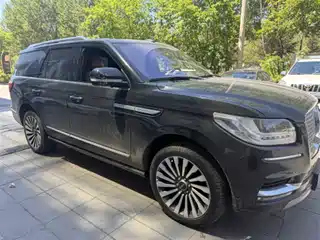 Lincoln Navigator 2020