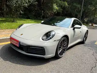 Porsche 911 2021